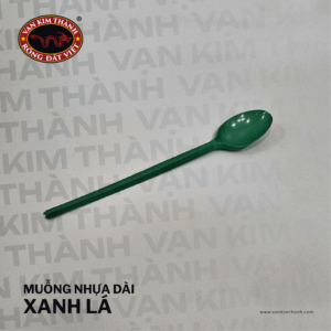 Muỗng nhựa dài - xanh lá